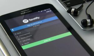 ¿Cuál es la mejor aplicación para escuchar música en streaming?